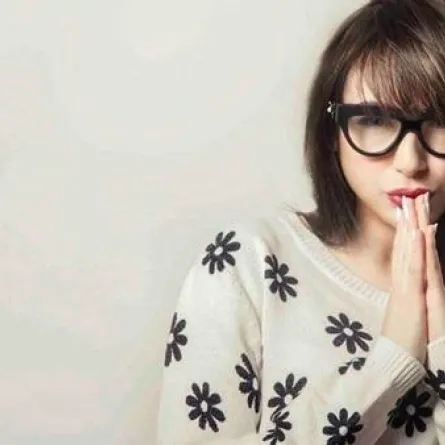 بالصور: عقد قران ساندي على المخرج حازم كتانة وهذه تفاصيل "شهر العسل"