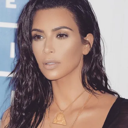 مكياج كيم كرداشيان واسراره للمرة الأولى