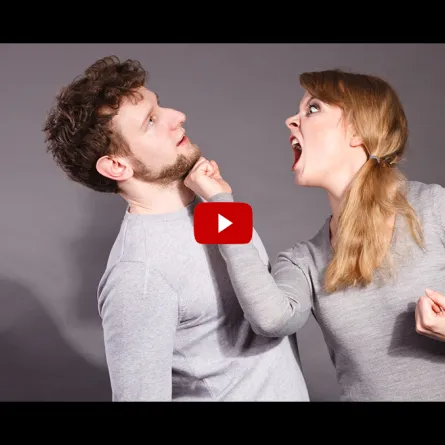 بالفيديو.. ماذا فعلت فتاة تعرضت للتحرش؟