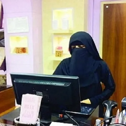 المراكز التجارية: 50% من العاملين في مولات جدة سعوديون