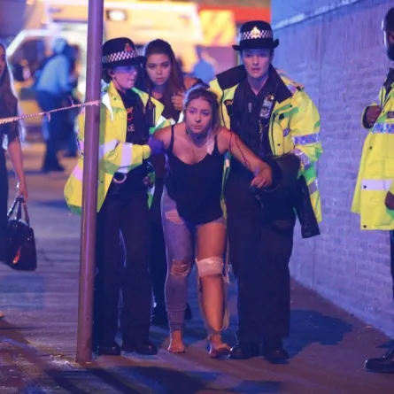 بالفيديو: إنفجار إرهابي ضخم يستهدف حفل أريانا غراندي