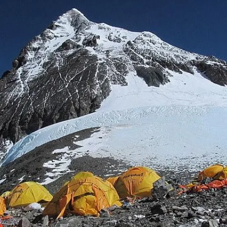 قمة إيفرست تحصد أرواح 4 مغامرين جُدد