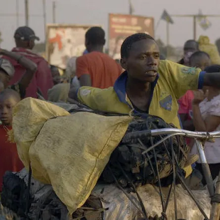 فيلم Makala يفوز بالجائزة الكبرى لأسبوع النقاد في مهرجان كان السينمائي