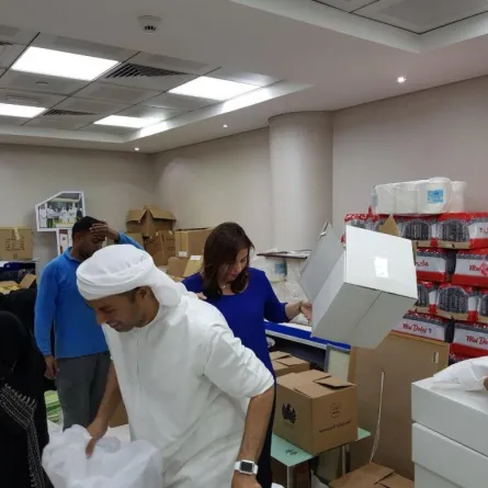 جمارك دبي تطلق مبادرة المير الرمضاني للأسر المتعففة