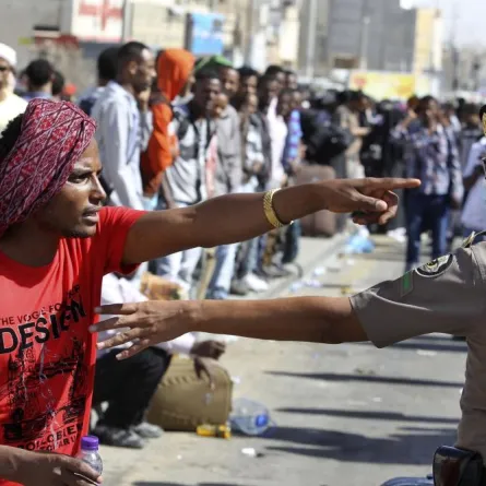 «التجارة» تتوعد المنشآت المشغلة لمخالفي الإقامة بأقصى العقوبات