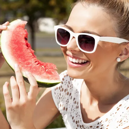 اجعلي نفسك محاطة بهذه الأغذية الصيفية الخارقة