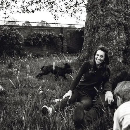 الأمير ويليام يتصدر غلاف مجلة GQ ويتمنى لو تمكنت الأميرة ديانا من لقاء زوجته والطفلين