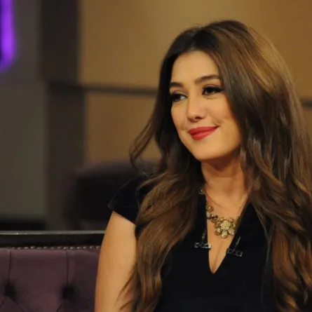 كندة علوش تقاوم الهموم بهذه الآية القرآنيّة