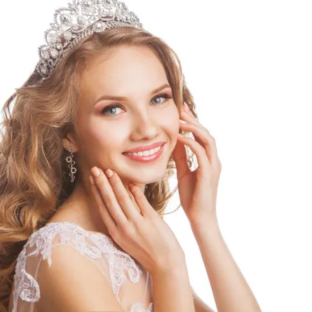 روزنامة العناية بـ بشرة العروس قبل عام من الزفاف