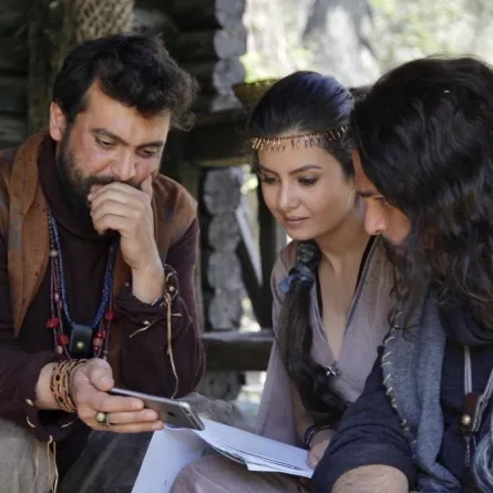 بماذا علّق كاتب أوركيديا على الحلقات الخمس الأولى من المسلسل؟