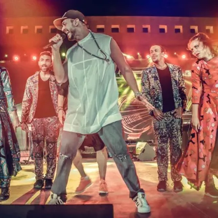 على اليوتيوب... لمجرد يجني سنوياً مليار و300 مليون سنتيم