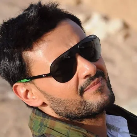 رامز جلال ينتظر انتقام "الأسطورة" بعدما أوقع بشقيقته "في الطين"!