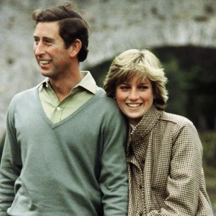 معاناة الأمير تشارلز بعد انفصاله عن الأميرة ديانا في رسائل جديدة