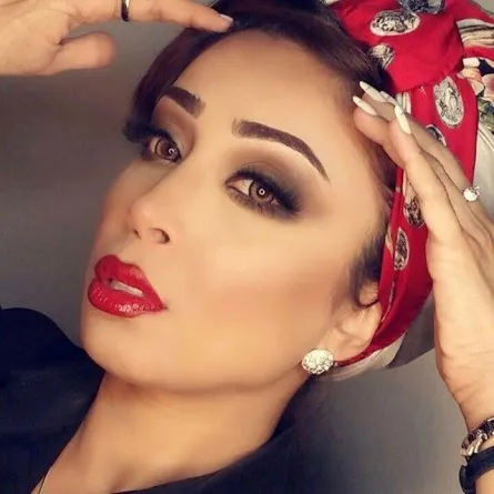 بالفيديو: طلاق أبرار على الهواء خلال دردشة مع "الفانز"