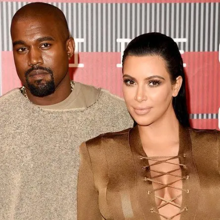 كيم كارداشيان تعايد كانيي ويست بطريقة مؤثرة