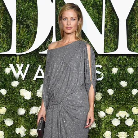 صور مكياج نجمات مناسب للطقس الحار