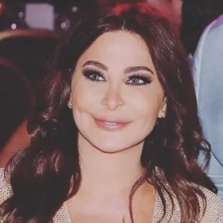 إليسا تضع اللمسات الأخيرة على أغنيتها الجديدة