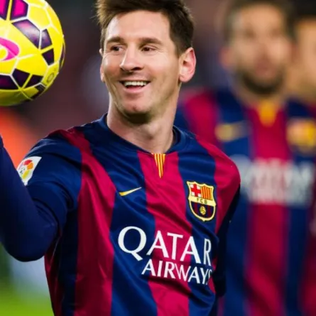 ليونيل ميسي يسخر من "فاتورته الباهظة"