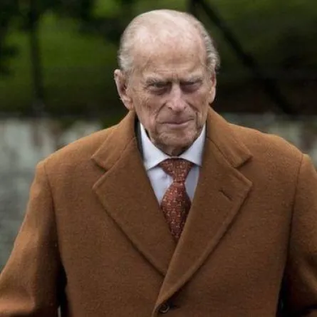 الأمير فيليب زوج الملكة إليزابيث يدخل المستشفى