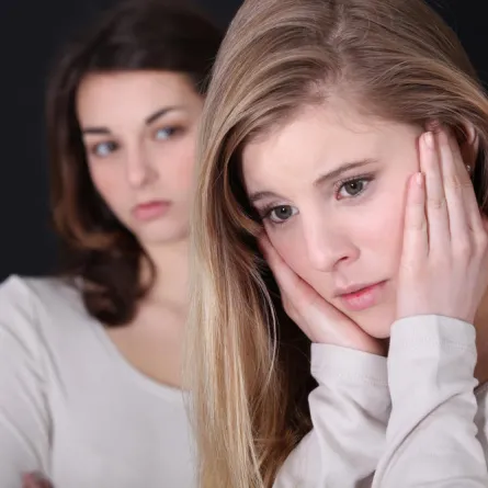 مشكلتي أختي أجمل مني!