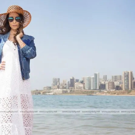 7 تنسيقات بقماش الدنيم لإطلالة عصرية وأنيقة