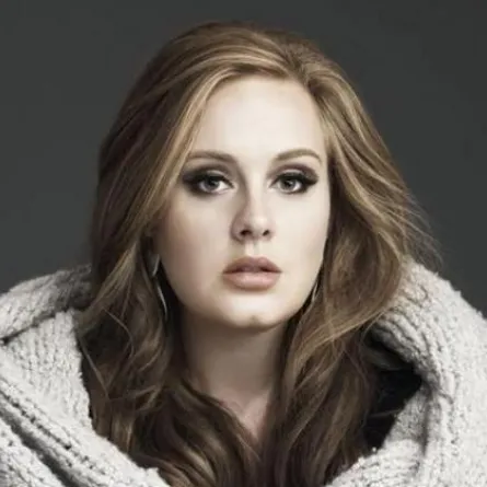 أديل تلغي آخر حفلين في جولتها الغنائية بسبب مشكلة في الأوتار الصوتية