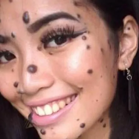 بالصور: بعد وصفها بـ "الوحش".. هذه الماليزية تشارك في مسابقة ملكة جمال الكون