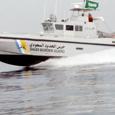 إنقاذ فتاتين من الغرق في جازان