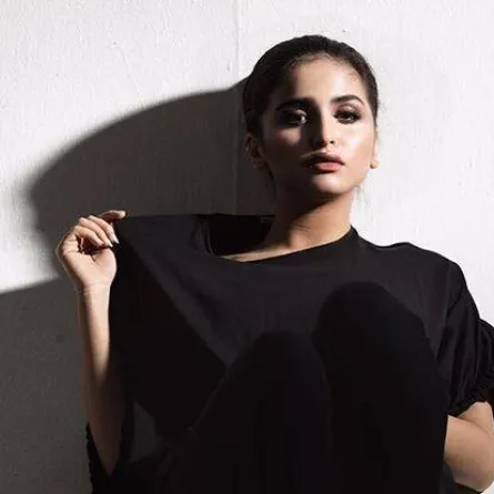 مريم حسين في رسالة قاسية عن حلا الترك