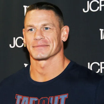 جون سينا يعترف... تعرضت للكثير من العنف في طفولتي