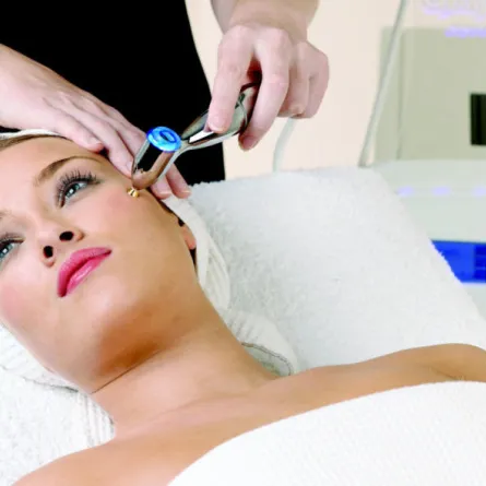 وضع ضوابط لمنع أطباء التجميل من تصوير أجساد مرضاهم