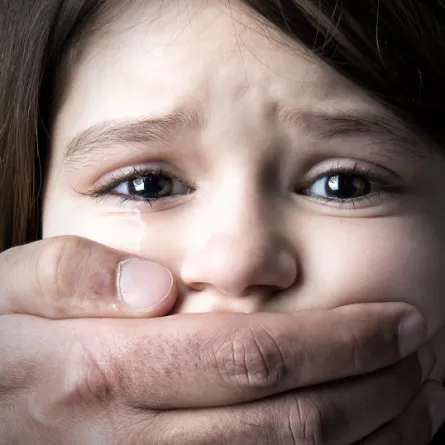 "فاتنة" تقود عصابة للخطف