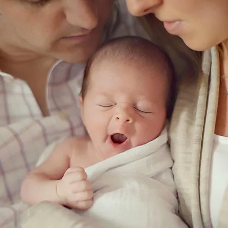 الحمل والانجاب: سن الأب بات عاملًا أساسيًّا في التلقيح الاصطناعي!