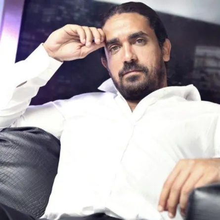 أمير كرارة يوضح لـ"سيدتي نت" حقيقة الهجوم عليه بسبب "جملة غير مقصودة"