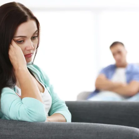 هل أستمر مع زوج ضال؟!