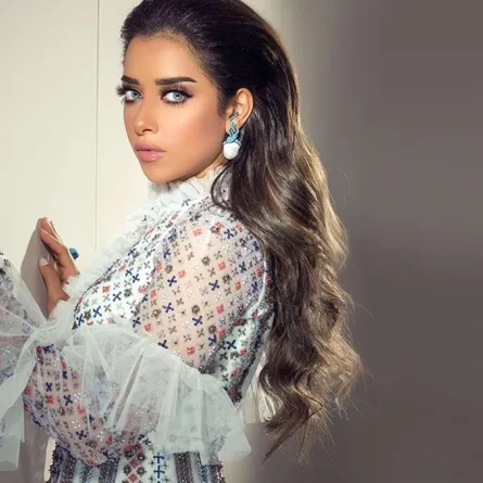 الفنانة بلقيس فتحي حزينة على بلدها