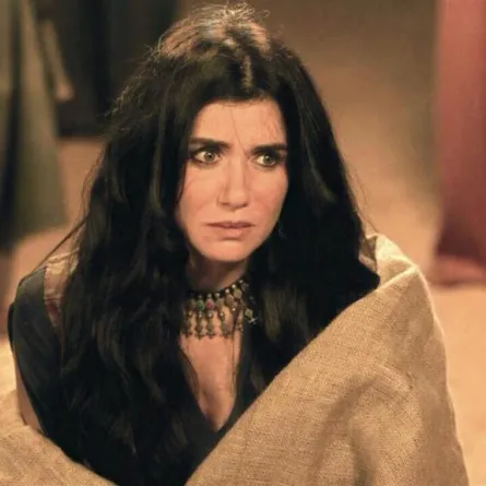 بالتفاصيل والصور: هل وقع الطلاق بين غادة عادل وزوجها المخرج مجدي الهواري؟؟