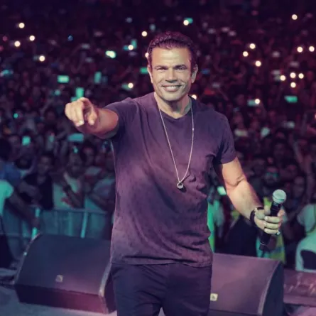 بالصور: وشم عمرو دياب الجديد رسالة تحدٍّ للجميع