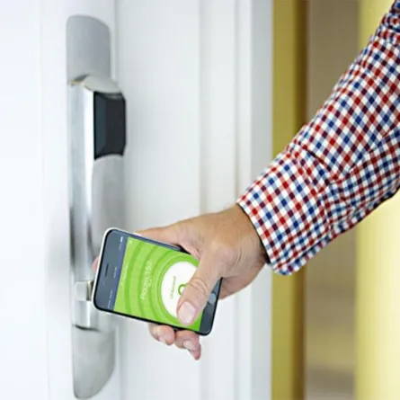 قريباً.. افتح غرفتك بالفندق من خلال الجوال