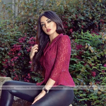 كاميليا ورد لـ"سيدتي نت": ميريام فارس يليق بها لقب "ملكة المسرح" ولكن...