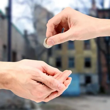 دراسة تكشف أن الكريم يعيش سعيداً