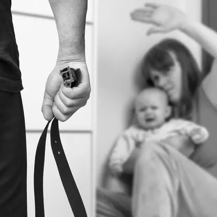 فيديو.. اعتدى على زوجة أخيه والذنب "أنثى وليس ذكراً"!