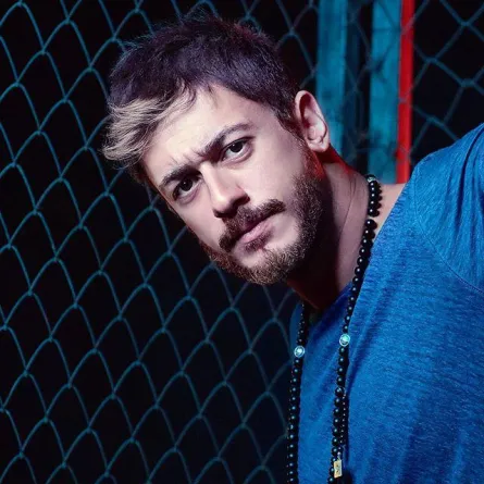 بالصورة: سعد لمجرد وشقيقه وإرتياح إلى مسار  قضيته