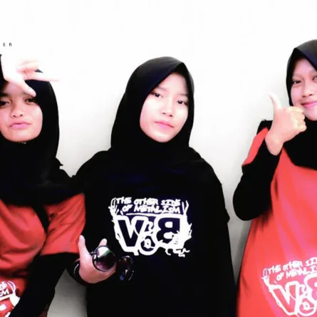 فرقة الروك الأندونيسية: حجابي صوت للثورة