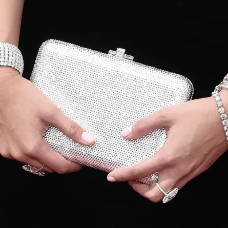 الذهب الأبيض والماس لـ موديلات أساور أنيقة