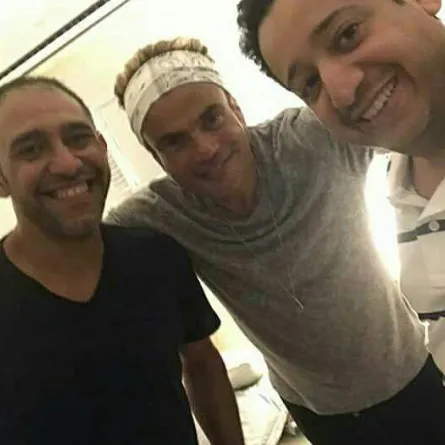 بالصور: وساطة سعودية تذيب الخلافات بين عمرو دياب والملحن عمرو مصطفى ومفاجأة في الطريق