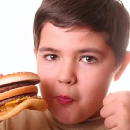 الطلاق يصيب الأطفال بالسمنة المفرطة في وقت لاحق