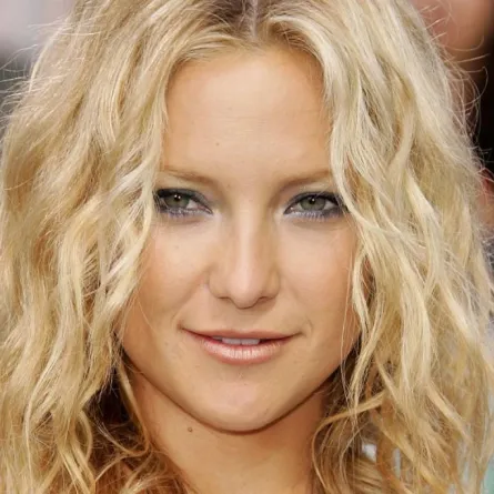 بالصور: كيت هدسون تتخلى عن شعرها من أجل دورها الجديد