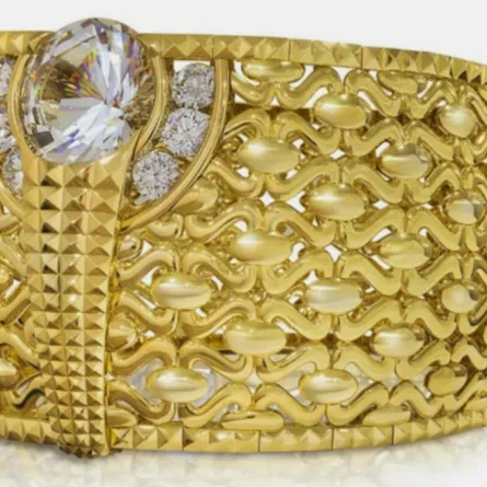 أكبر خاتم ذهبي بالعالم في دبي