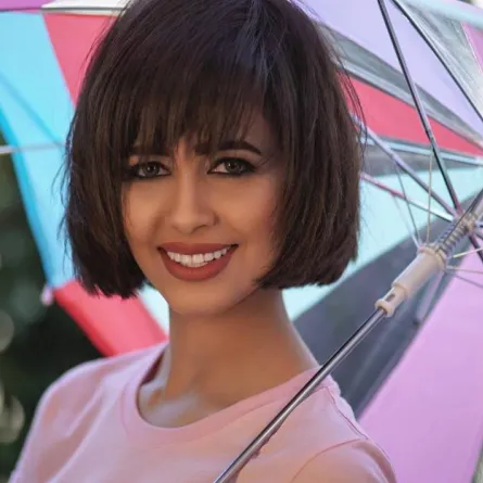 بالصور: رنا سماحة تشكو من الأعراض الجانبية للشهرة فمن قصدت؟؟